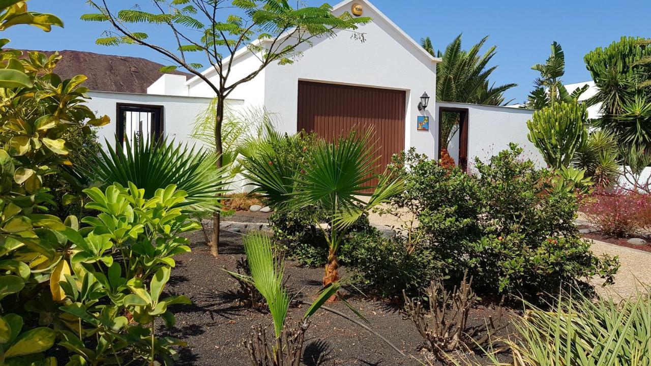 Lovely Villa Nico Playa Blanca, Hot Tub, Communal Pool Exterior photo