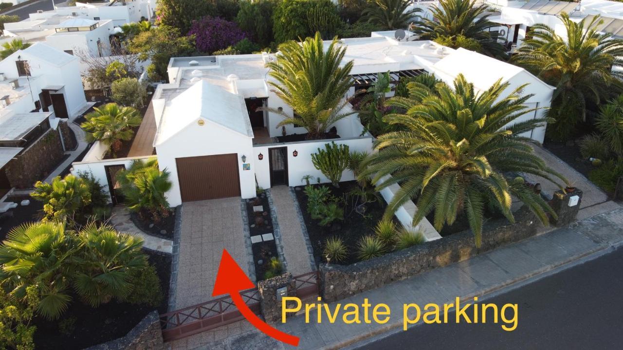 Lovely Villa Nico Playa Blanca, Hot Tub, Communal Pool Exterior photo